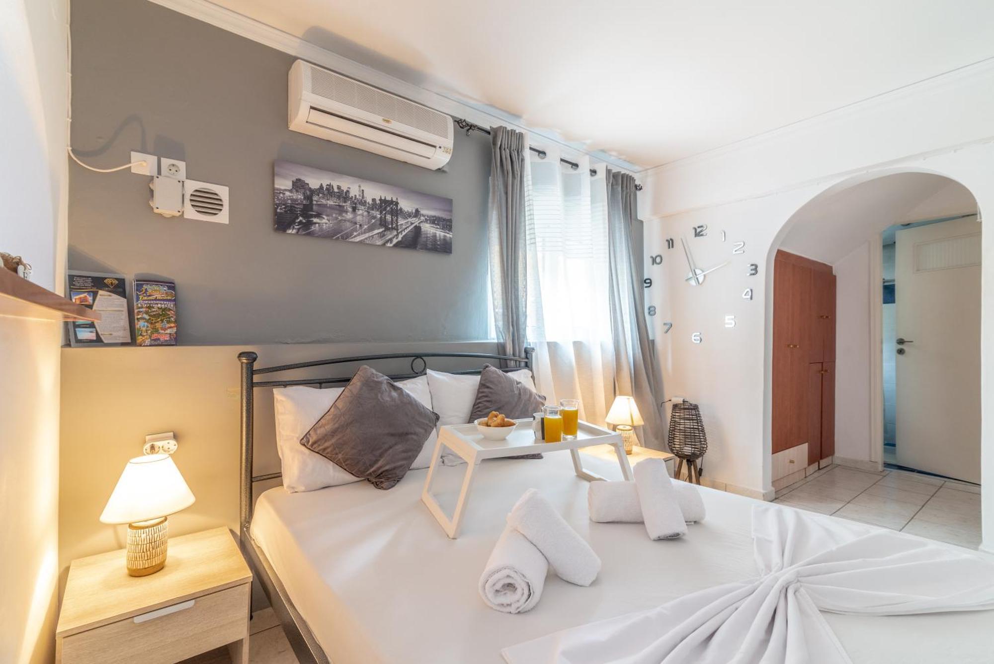 Oasis Studios In The City Centre Heraklion  Exterior photo