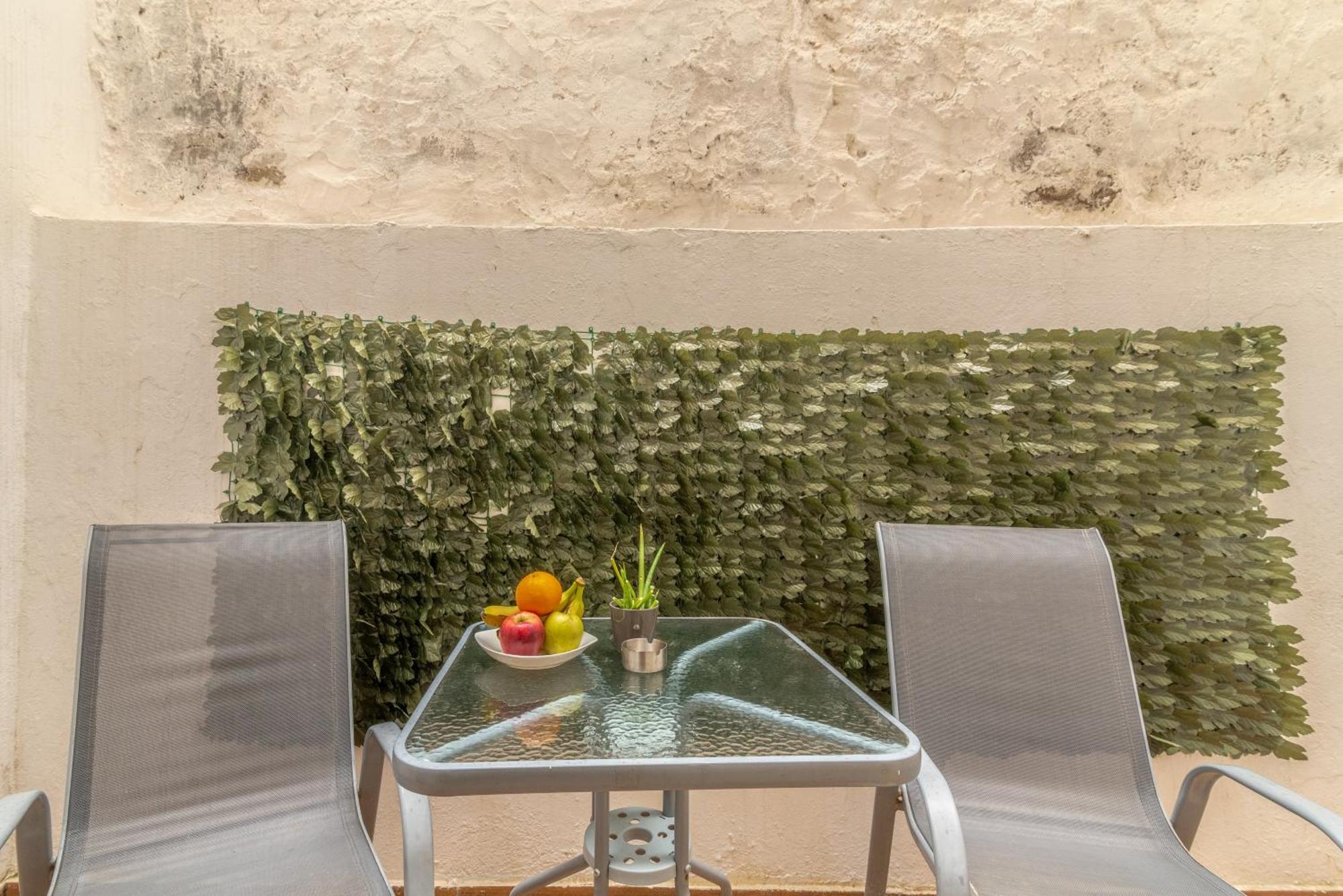 Oasis Studios In The City Centre Heraklion  Exterior photo
